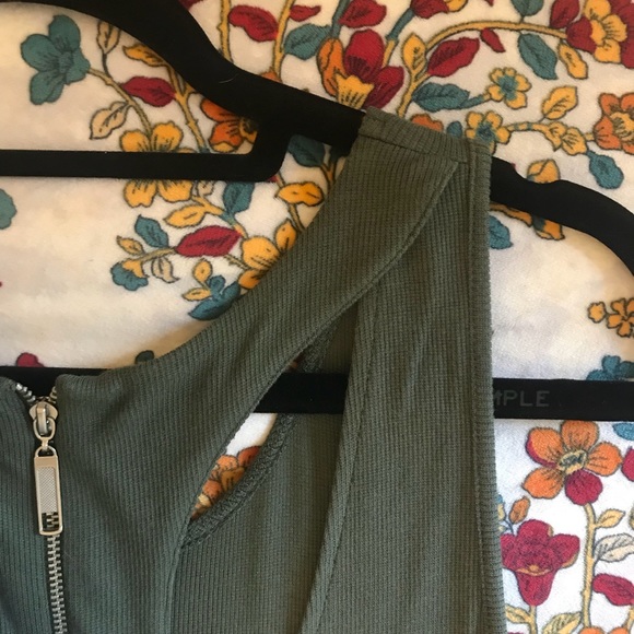 NWOT Cut Out Zipper Shift Dress - Picture 7 of 8